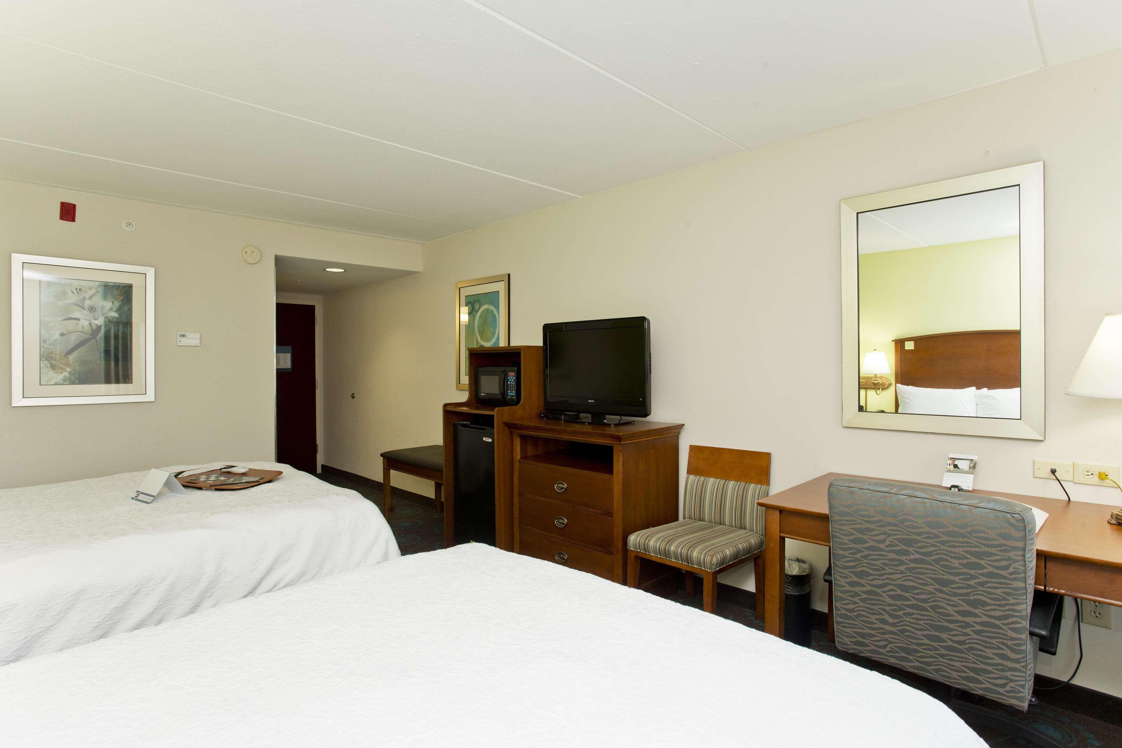 Hampton Inn פרונט רויאל מראה חיצוני תמונה