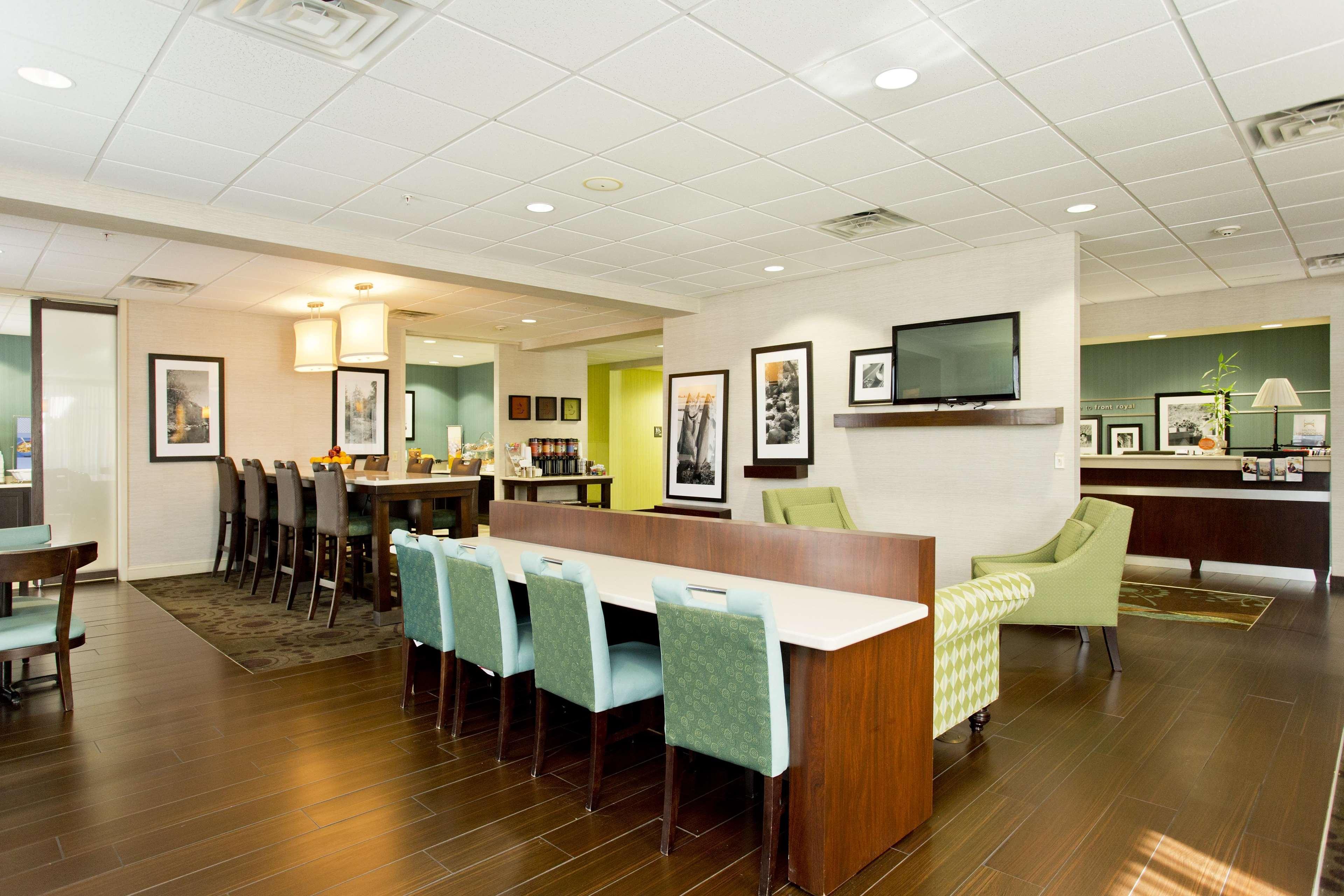 Hampton Inn פרונט רויאל מראה חיצוני תמונה