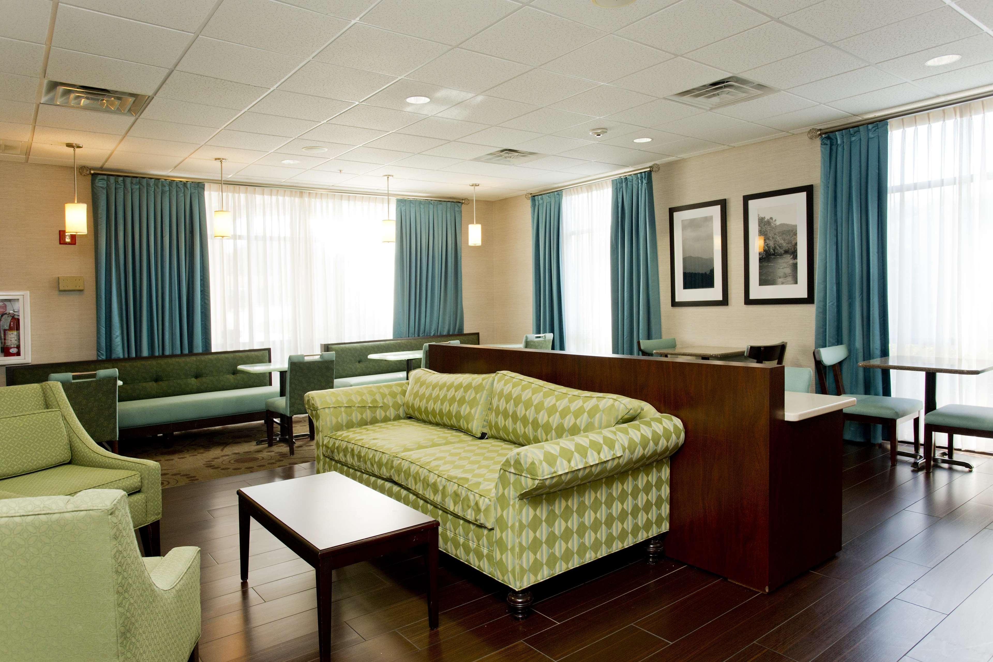 Hampton Inn פרונט רויאל מראה חיצוני תמונה