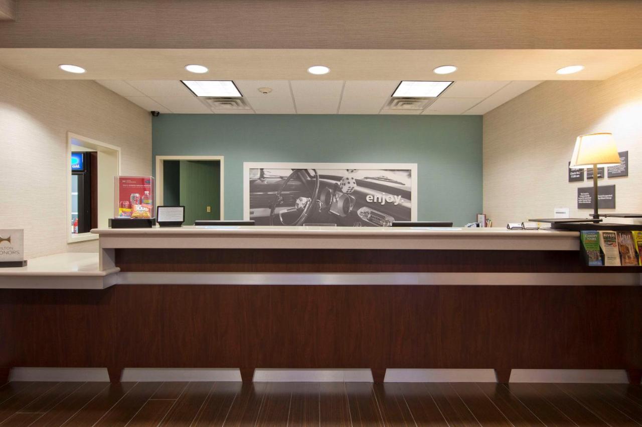Hampton Inn פרונט רויאל מראה חיצוני תמונה