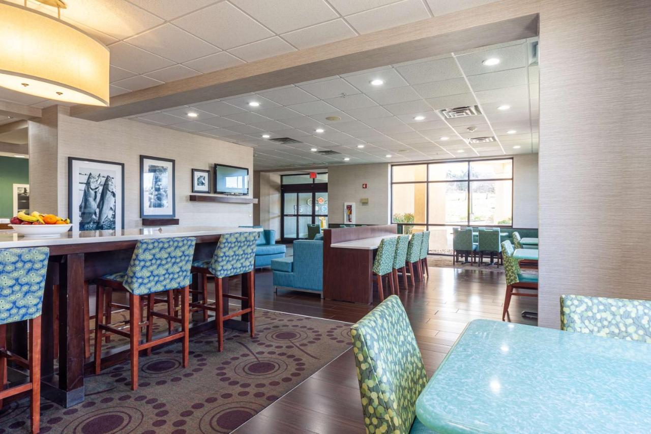 Hampton Inn פרונט רויאל מראה חיצוני תמונה